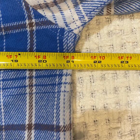 Howitzer Blue Plaid Button-Down Flannel Long Sleeve Shirt Size 100% Cotton Small - Picture 8 of 10